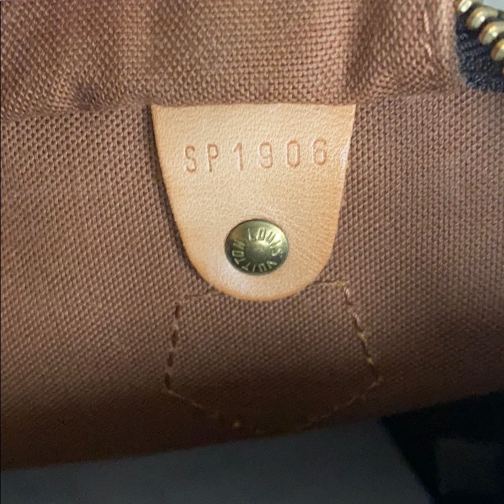 Authentic Speedy Louis Vuitton. - image 5